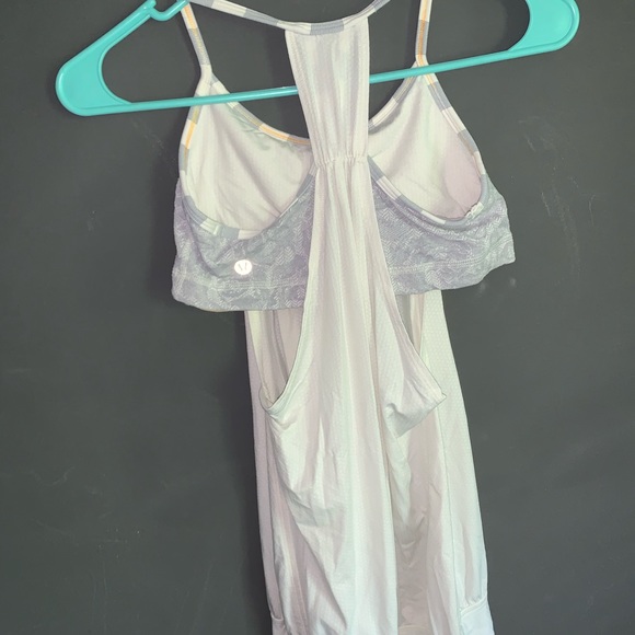 lulu lemon top - Picture 2 of 3